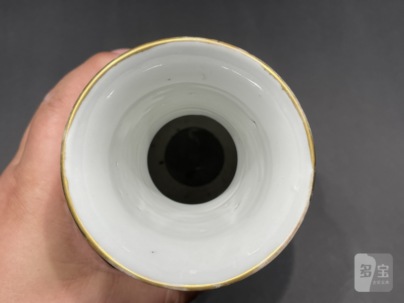 清光绪 黄地粉彩花卉象耳尊一对 - 图19